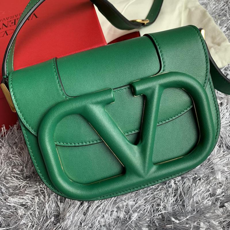 Valentino Shoulder Tote Bags VA0109 Plain grain leather buckle green
